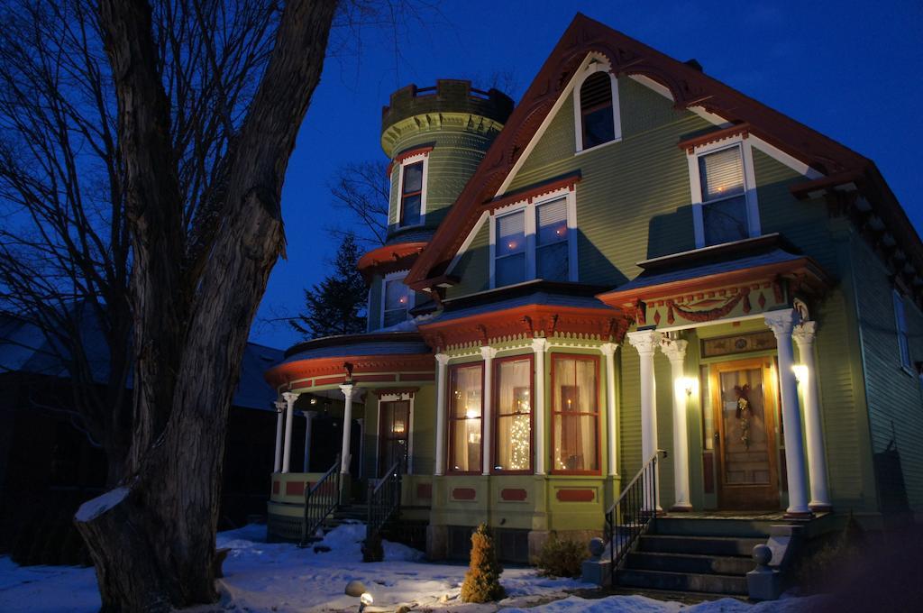 Maplecroft Bed & Breakfast Barre Екстериор снимка