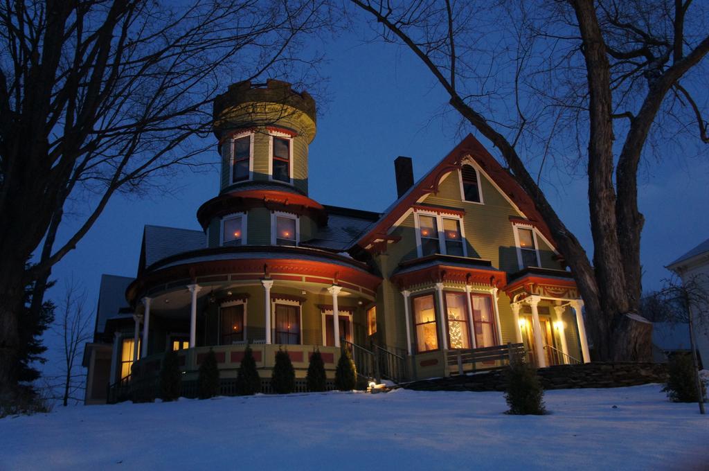 Maplecroft Bed & Breakfast Barre Екстериор снимка